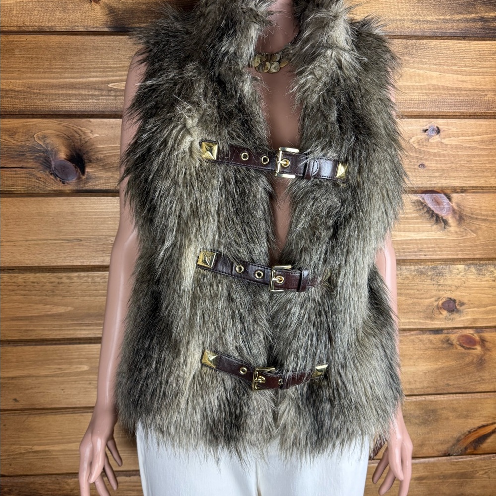 Michael Kors Faux Fur Vest.Beige Outerwear